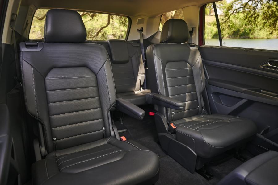 Интерьер Volkswagen Atlas V6 4Motion 2017 года  (фото 21 из 52)